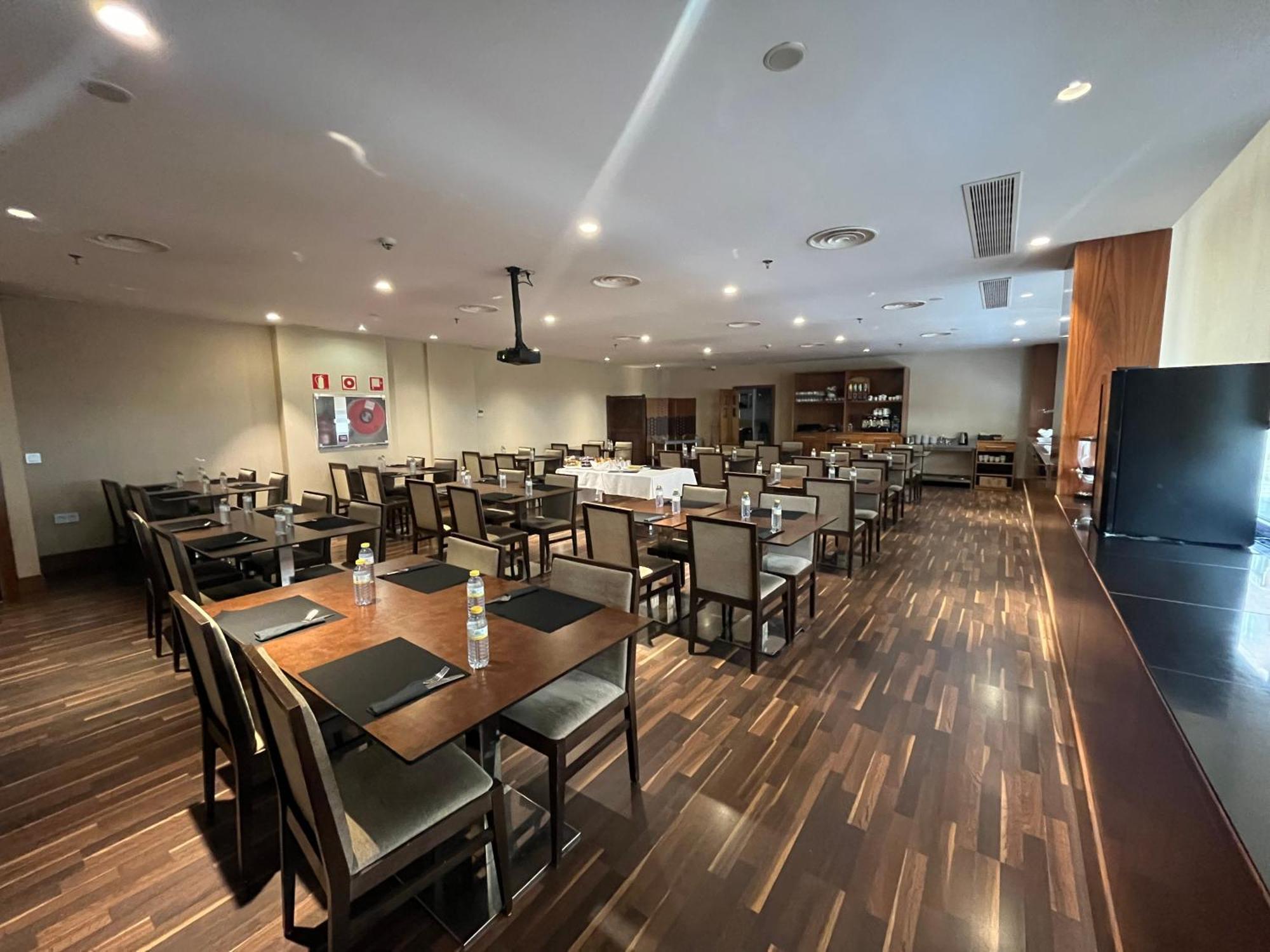 Hotel Santa Eulalia Puertollano Zewnętrze zdjęcie
